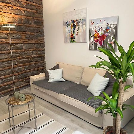 Apartment Alfonzetti-5 Min Walk To Central Train And Bus Station Катанія Екстер'єр фото
