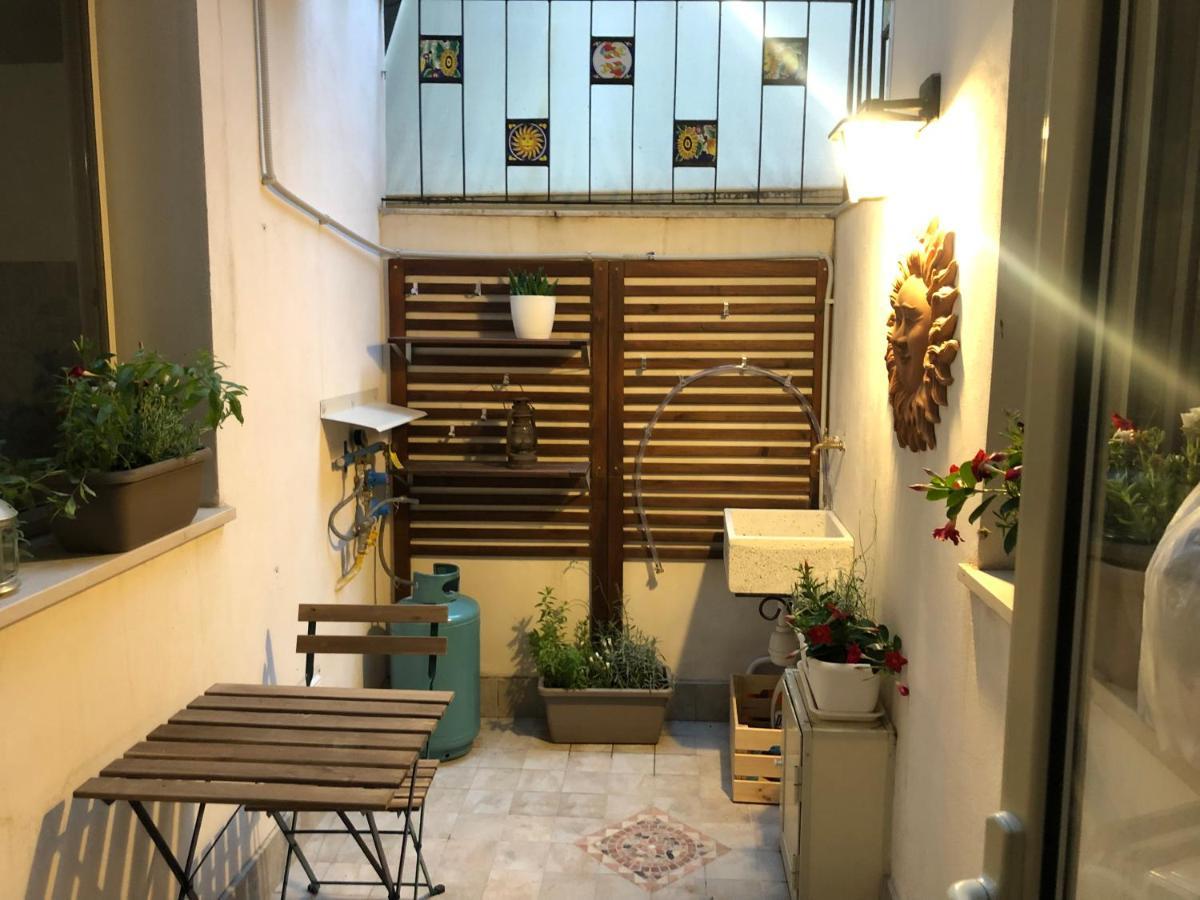 Apartment Alfonzetti-5 Min Walk To Central Train And Bus Station Катанія Екстер'єр фото