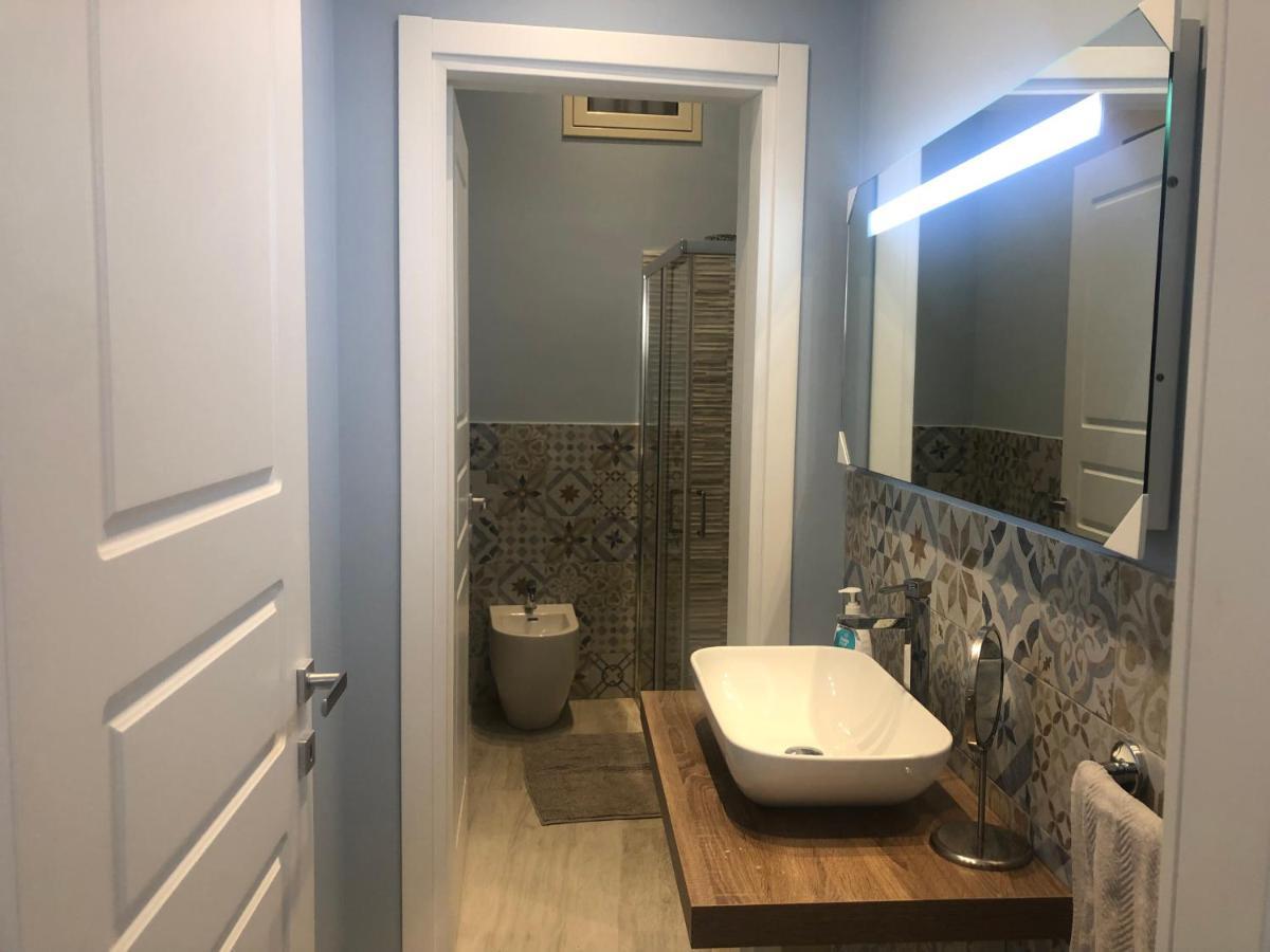 Apartment Alfonzetti-5 Min Walk To Central Train And Bus Station Катанія Екстер'єр фото